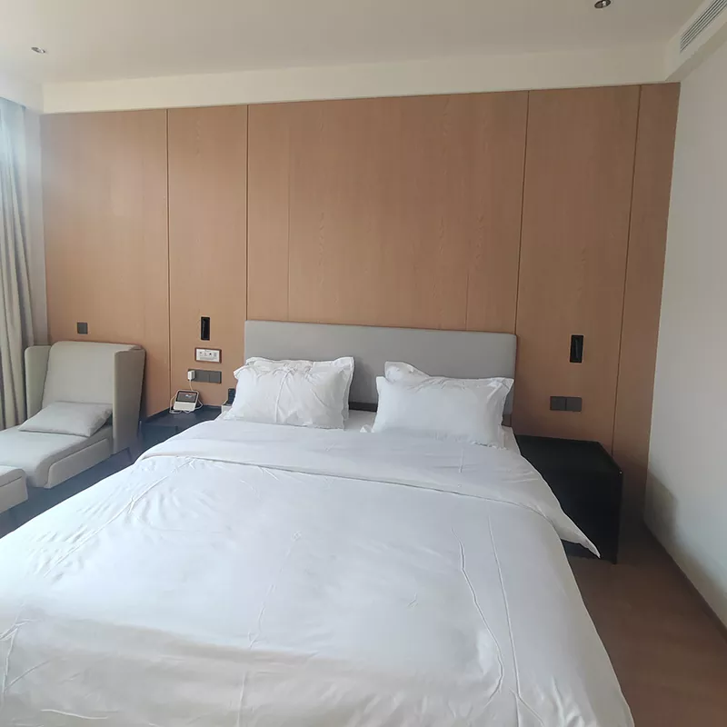 Ván tường hạt gỗ nguyên khối